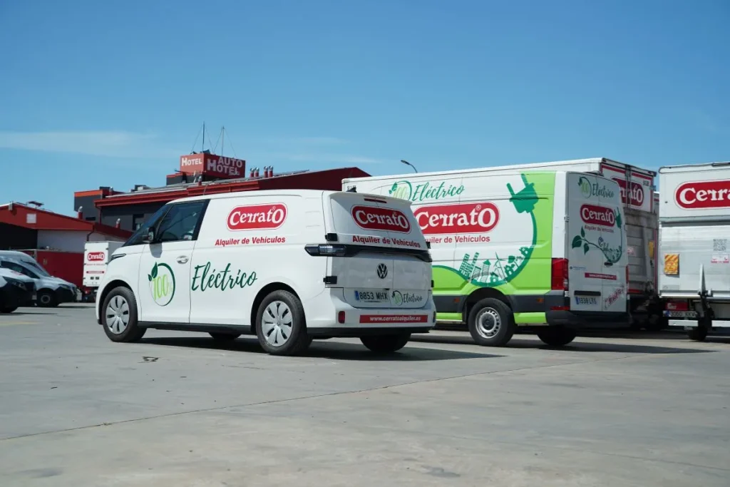 vehículo-eléctrico-alquiler-para-empresa-1