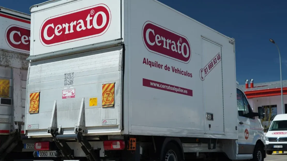 carrozado-con-trampilla-caja-abierta