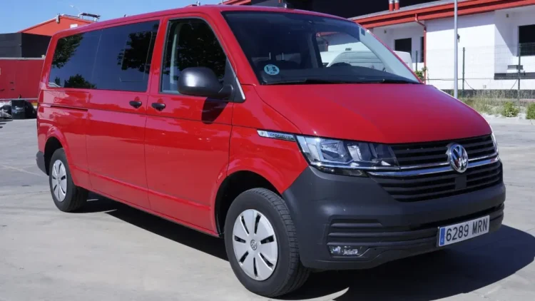 furgon-sin-rotulacion-para-eventos-premium